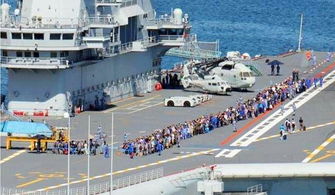 出海22天,國產航母返回大連,甲板出現多道痕跡,離服役更近一步